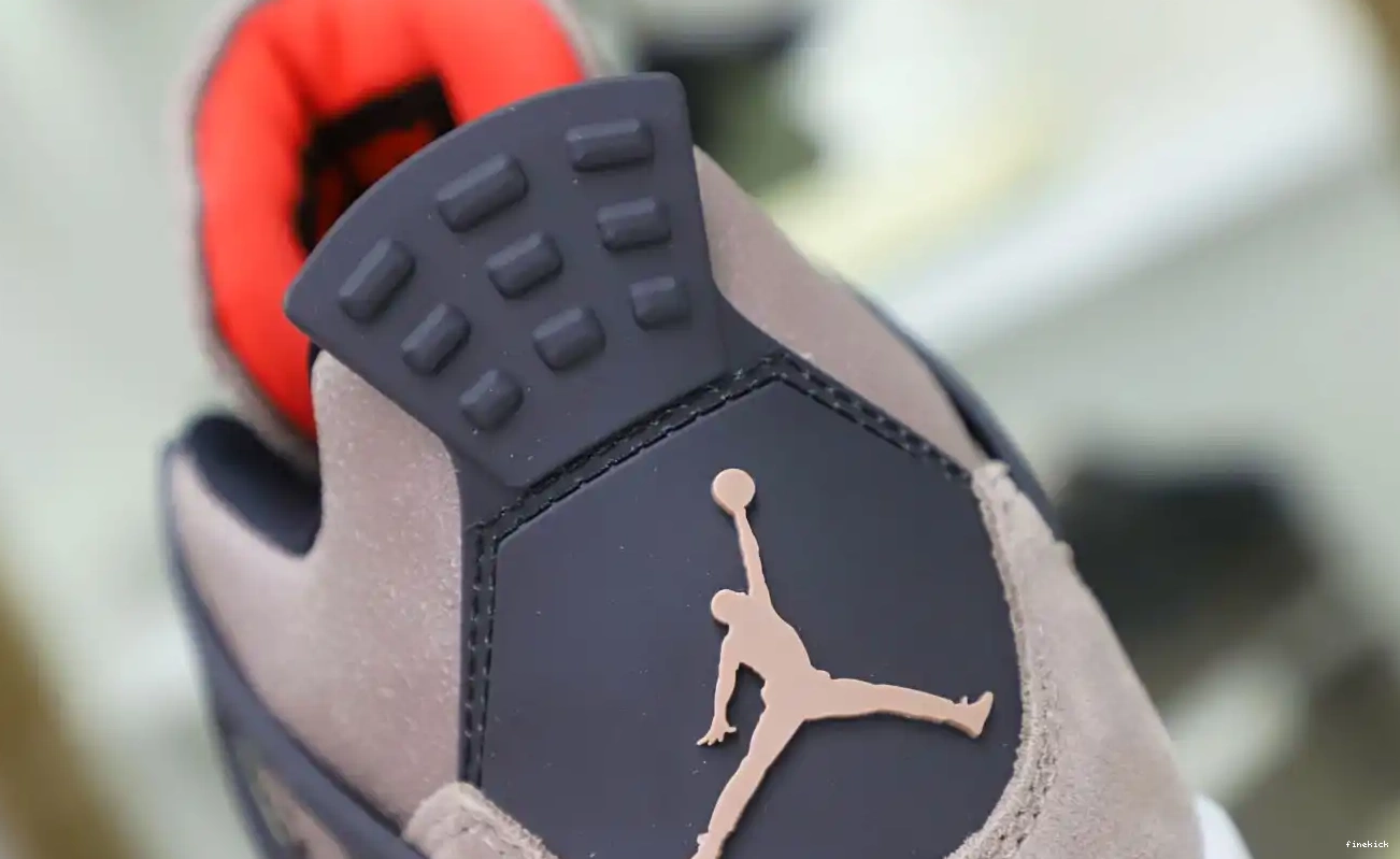 'TAUPE 4 RETRO JORDAN HAZE' AIR 0427